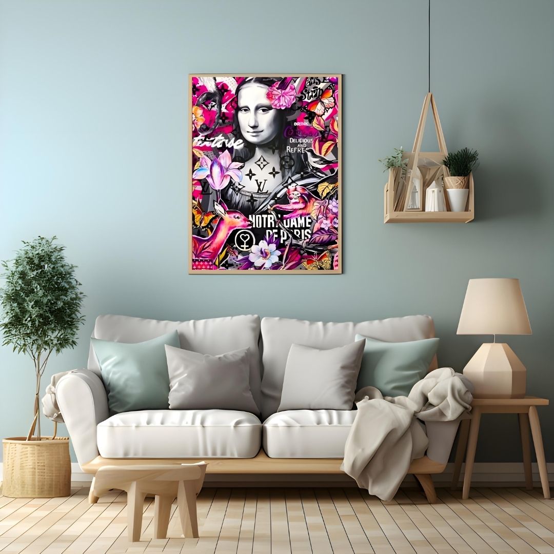 "THE BEAUTY MONA"