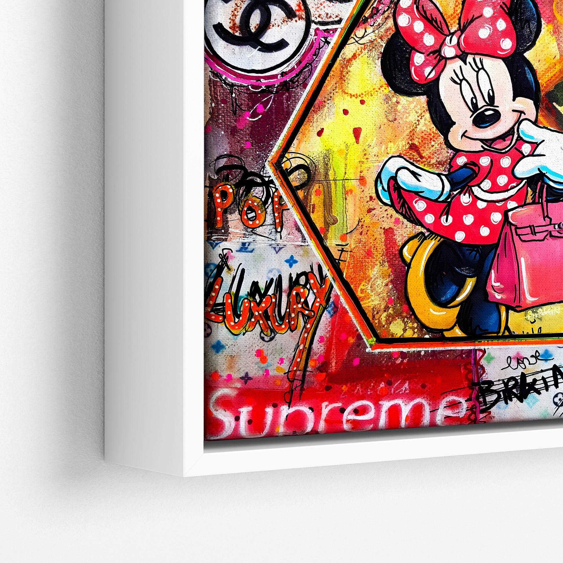 "POP LUXERY"